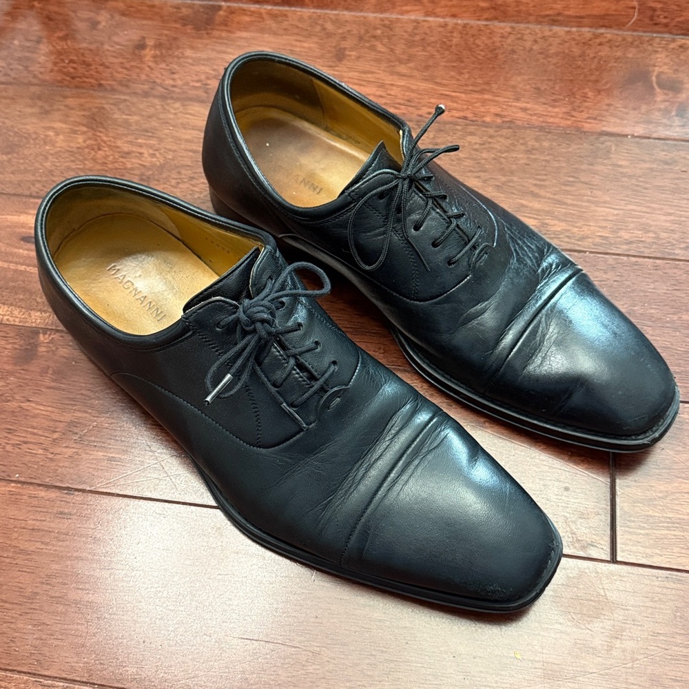 Magnanni Black Leather Lace Up Oxfords L 8 R 9